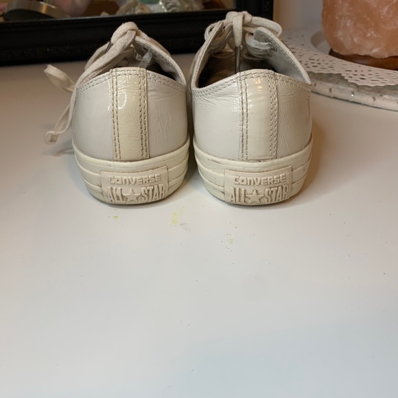 Cream Leather Converse - Picture 3 of 3
